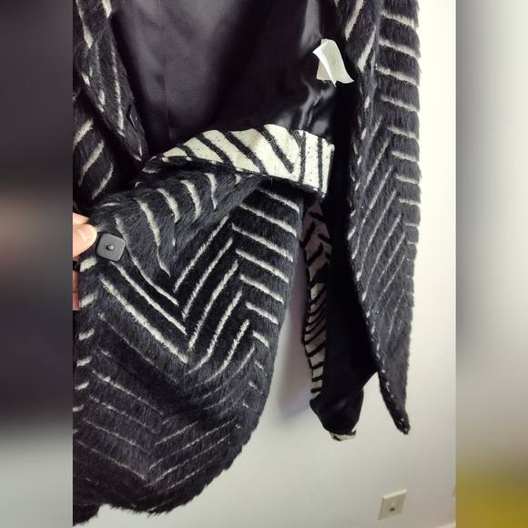 NEW Marina Rinaldi fuzzy coat textured print wool blend cape black alpaca - Picture 13 of 15